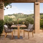 Tavolinë e jashtme katrore në dru tik dhe metal - Marie Viadurini