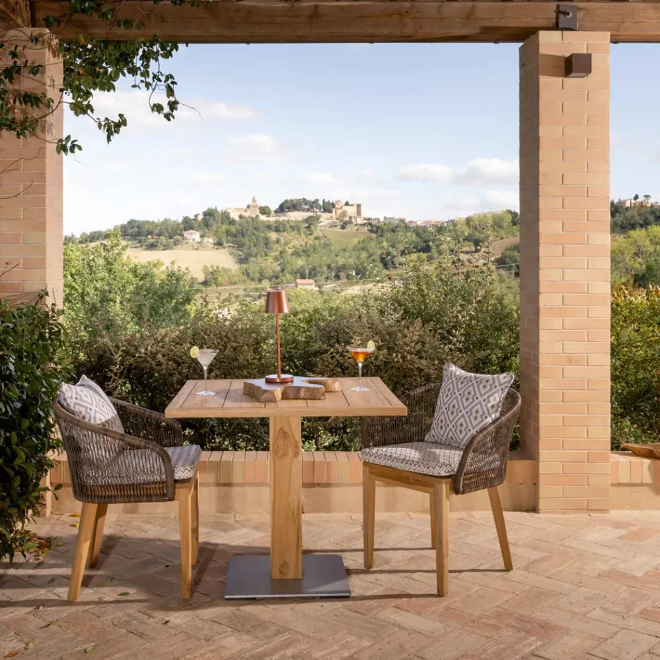 Tavolinë e jashtme katrore në dru tik dhe metal - Marie Viadurini