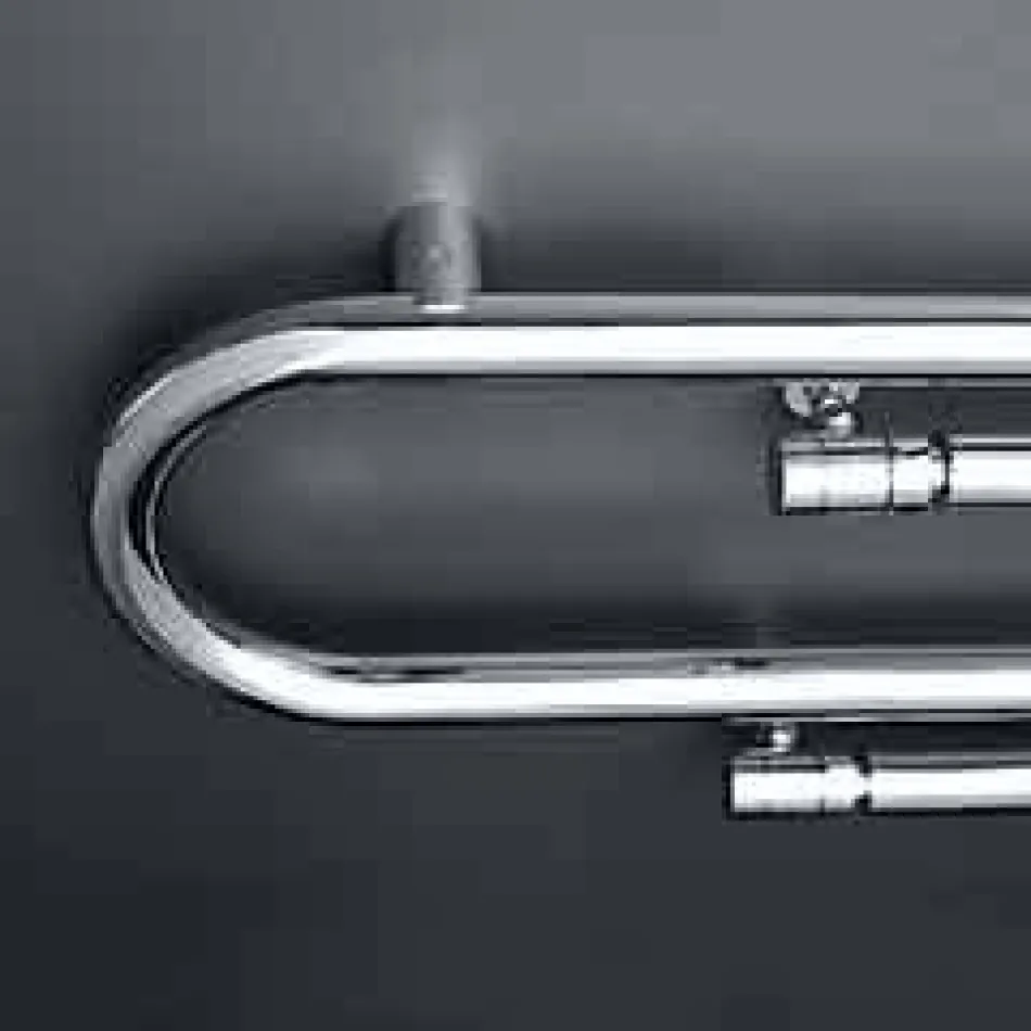 Thermocouple elektrike elektrolizuese e dizajnit me përfunduar të kromuar Scirocco H Viadurini