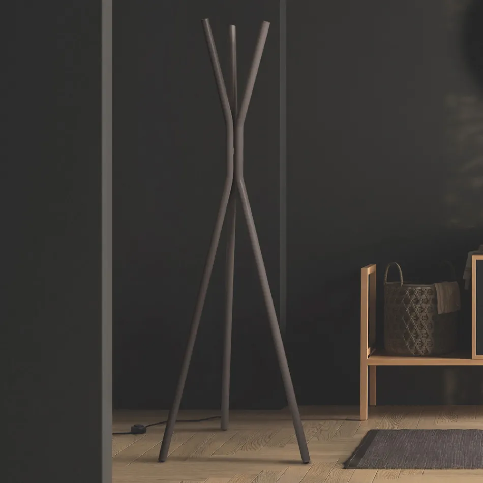 Radiator elektrik çeliku me këmbë të lirë - Pemë Viadurini