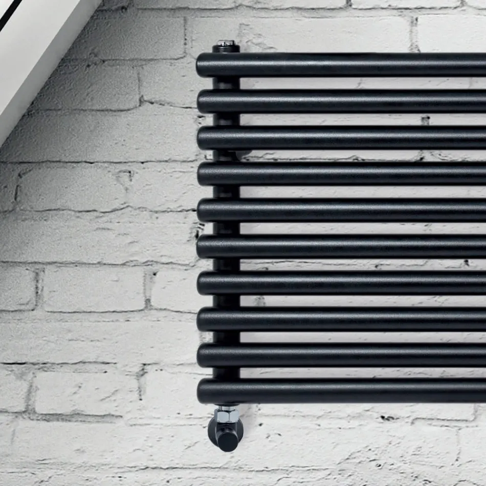 Radiator hidraulik me kolektor vertikal dhe tuba horizontal - Kompozuar Viadurini