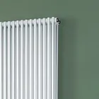 Radiator hidraulik me seri trefishe elementesh vertikale Prodhuar ne Itali - Cenci Viadurini