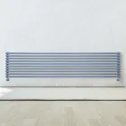 Radiator hidraulik me një seri elementesh horizontale të prodhuara në Itali - Cappello Viadurini