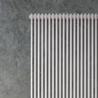 Radiator hidraulik me një sërë elementësh vertikal të prodhuar në Itali - karbon Viadurini