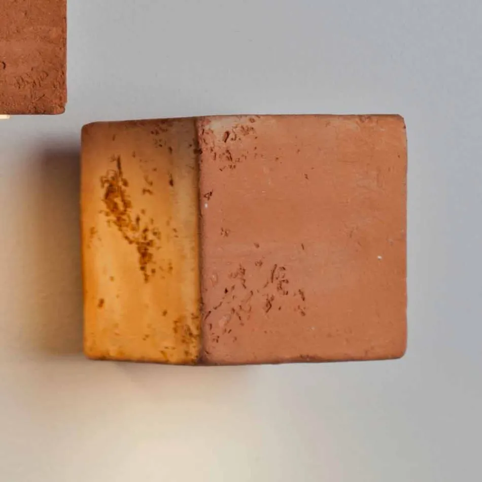 Toscot Smith terrakota e bërë me dorë me dritë LED aplikim të lehta LED Viadurini