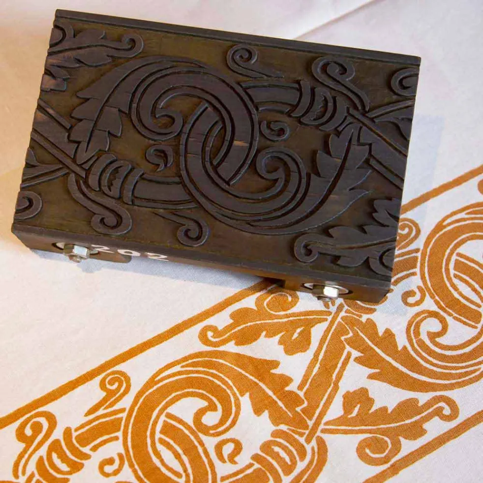 Pambuku dhe pëlhura prej liri të shtypura me shumicë italiane - Markat Viadurini