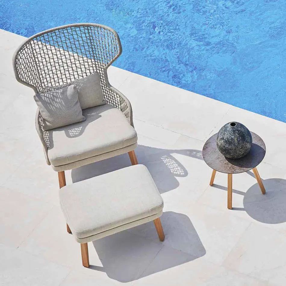 Varaschin Emma dizenjon këmbët në natyrë në pëlhurë të veshur me susta Viadurini