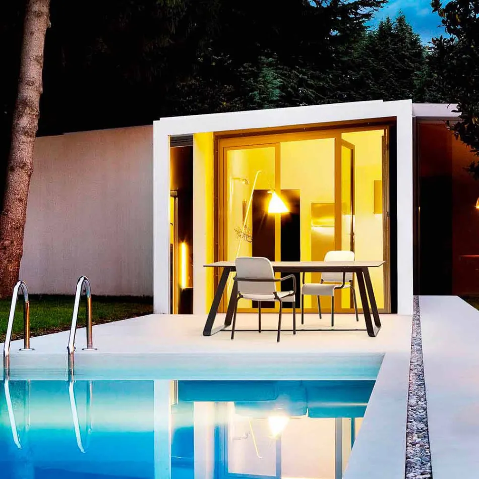 Tabela moderne e kopshtit Varaschin Kolonaki në madhësi të ndryshme Viadurini