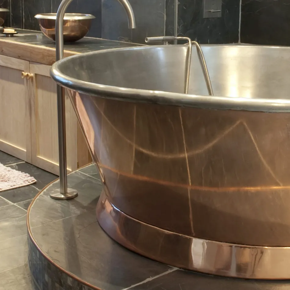 Vaskë bakri e cilësisë së mirë, e veshur me hekur të bardhë Vanessa Viadurini