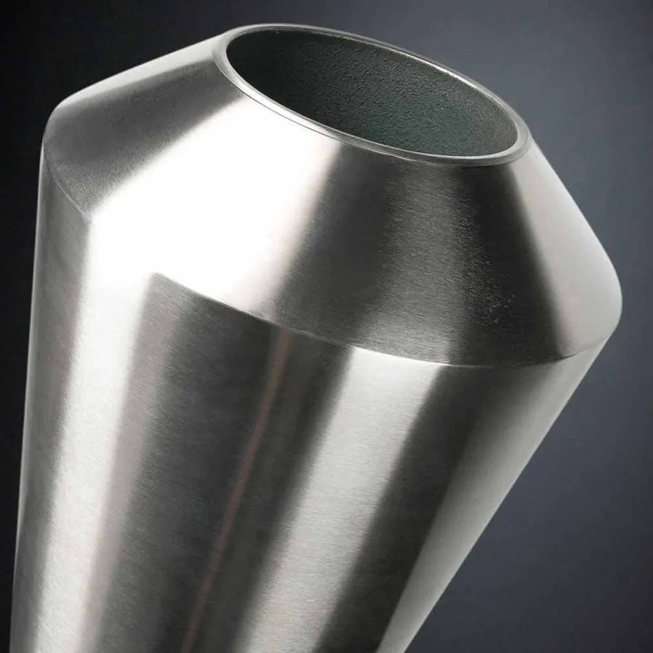 Vazo e gjatë dekorative në çelik saten Prodhuar në Itali Fine - Vesper Viadurini