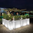 Tenxhere e ndritshme e kopshtit në polietileni të bardhë Prodhuar në Itali - Crizia Viadurini