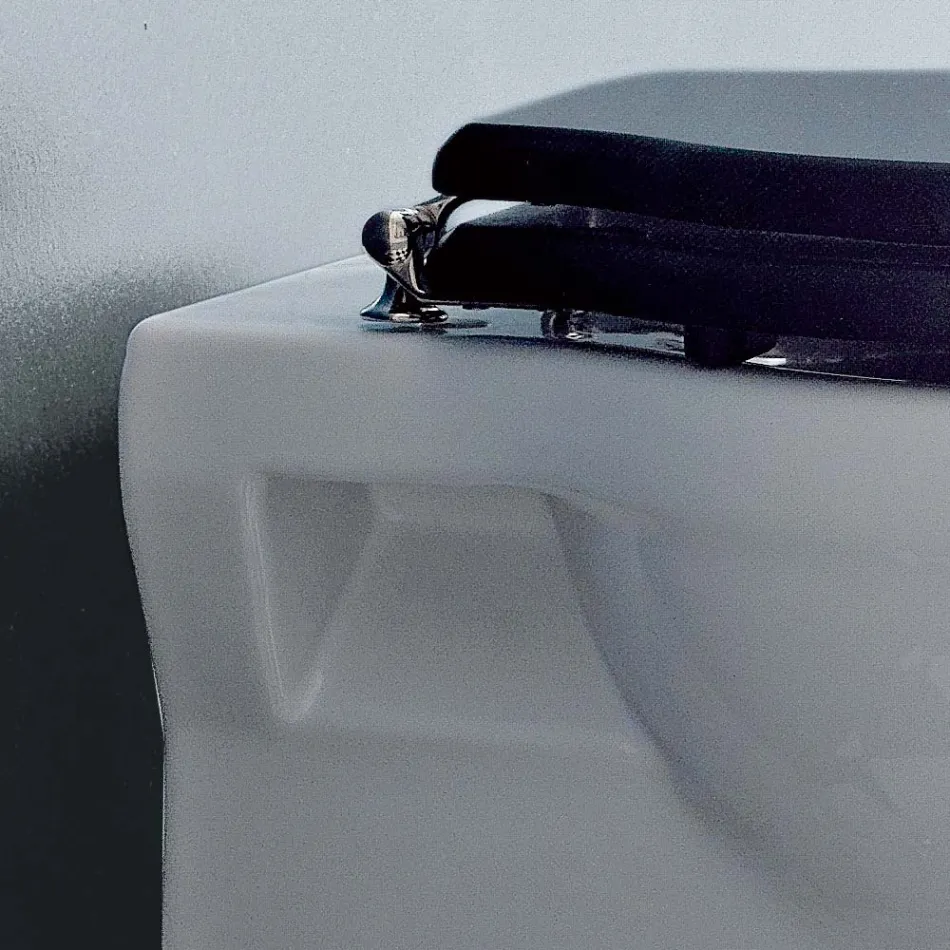 Dizajn klasik i vazo me dysheme përsëri në mur në Made në Itali Qeramike - Marwa Viadurini