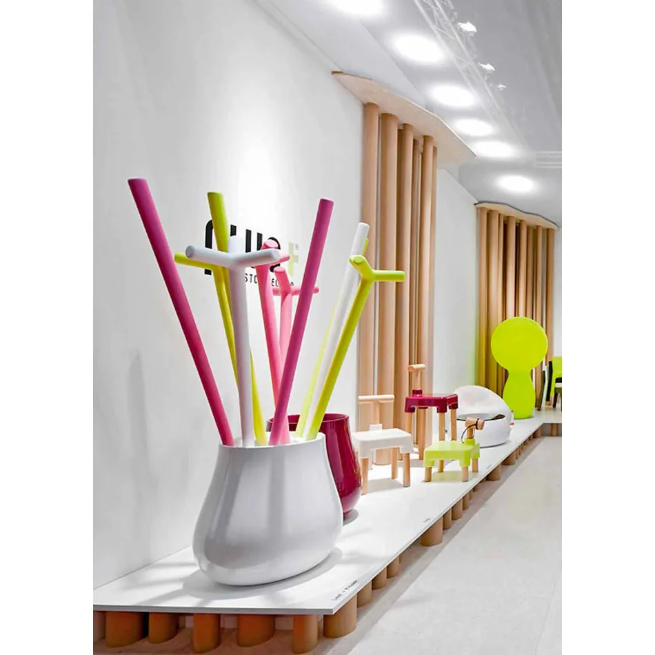 Vazo me Dizajn Dekorativ në Polietileni Prodhuar në Itali - Monita Viadurini