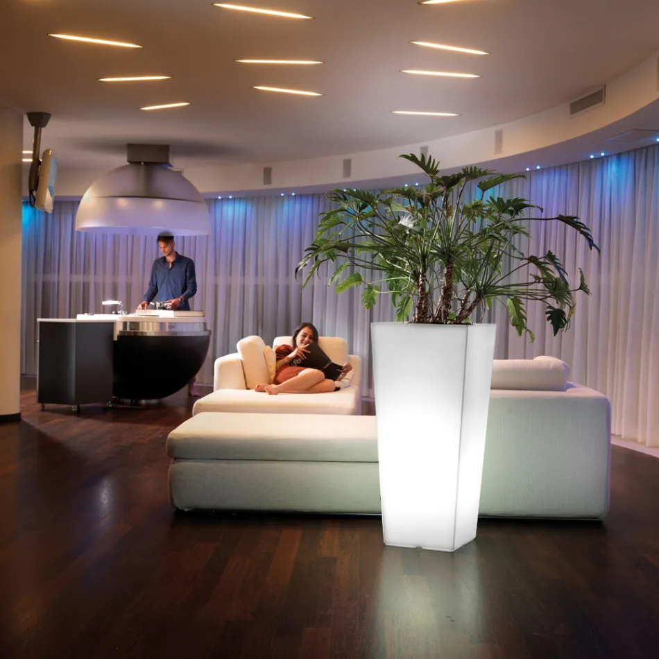 Vazo e gjatë shtëpie në polietileni të bardhë Prodhuar në Itali - Devid Viadurini