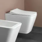 Tualet i varur në mur me ndenjëse qeramike me mbyllje të butë në një dizajn modern - Giunco Viadurini