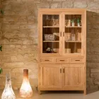 Dollap ekspozues për dhomën e ndenjes Sanda prej druri tik të fortë me 4 dyer dhe 3 sirtarë Viadurini