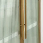 Ekrani prej druri me futje të sipërme dhe të rrumbullakosura me 2 dyer dhe 2 sirtarë - Rachel Viadurini